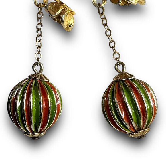 Vintage Gold Tone Rose with Green & Red Drop Dangle Clip On Earrings - Picture 7 of 11